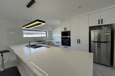 Photo of property in 33a Leathem Crescent, Pokeno, 2402