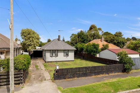 Photo of property in 51 Anderson Avenue, Point England, Auckland, 1072