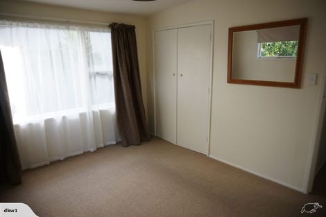 Photo of property in 83 Holly Road, St Albans, Christchurch, 8014