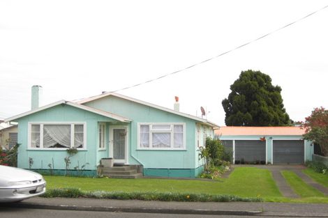 Photo of property in 404 Carrington Street, Upper Vogeltown, New Plymouth, 4310