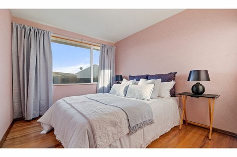 Photo of property in 11 Garvins Road, Hornby, Christchurch, 8042