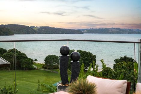 Photo of property in 32 Kahurangi Place, Snells Beach, 0920