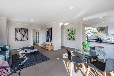 Photo of property in 12c Dorchester Street, Meadowbank, Auckland, 1072