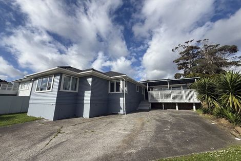 Photo of property in 1/324 Swanson Road, Henderson, Auckland, 0610