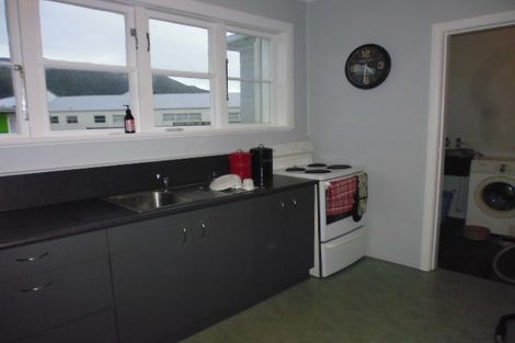 Photo of property in 4/87 Cambridge Terrace, Waterloo, Lower Hutt, 5011