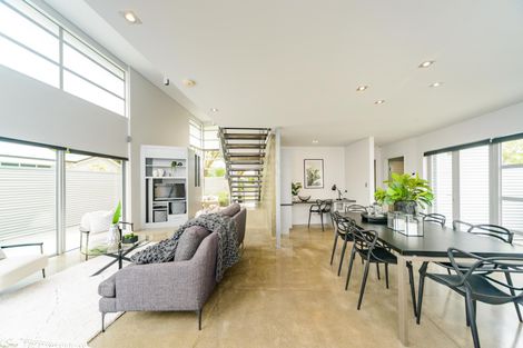 Photo of property in 4 Mere Mere Avenue, Palmerston North, 4414