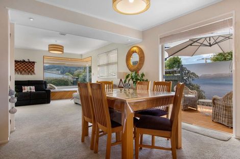 Photo of property in 10 Barraud Place, Pukehangi, Rotorua, 3015