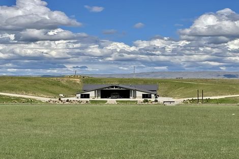 Photo of property in 211 Mcarthur Road, Springvale, Alexandra, 9391