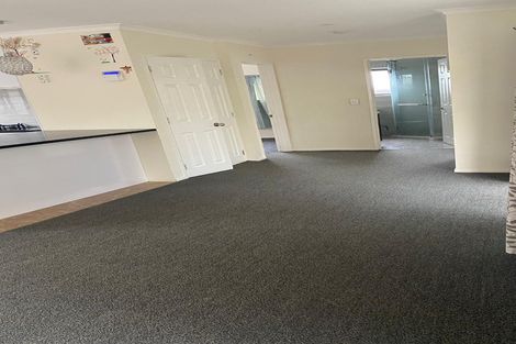 Photo of property in 109 Everglade Drive, Totara Heights, Auckland, 2105