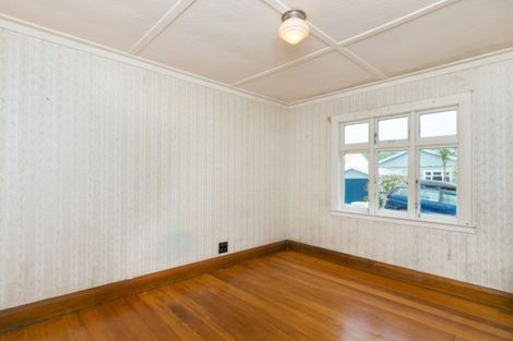 Photo of property in 19 Chatham Street, Berhampore, Wellington, 6023
