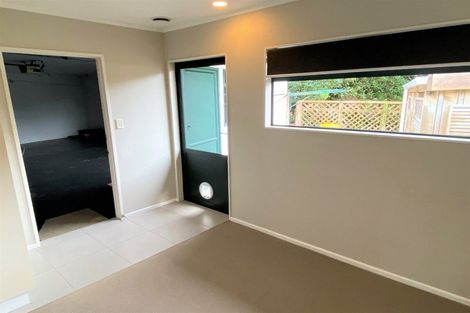 Photo of property in 5 Maple Crescent, Whalers Gate, New Plymouth, 4310