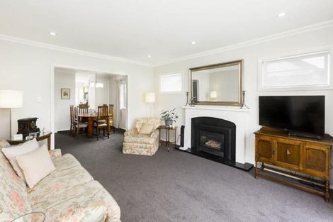 Photo of property in 7 Oak Street, Ebdentown, Upper Hutt, 5018