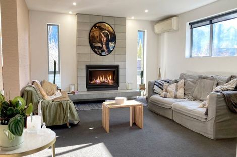 Photo of property in 8 Bracken Street, Arrowtown, 9302