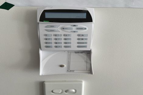 Photo of property in 4/62 Highland Drive, Highland Park, Auckland, 2010