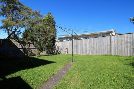 Photo of property in 1/11 Liston Street, Northcote, Auckland, 0627
