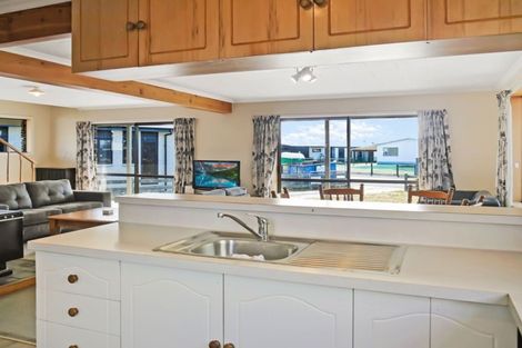 Photo of property in 15 Irishman Drive, Twizel, 7901