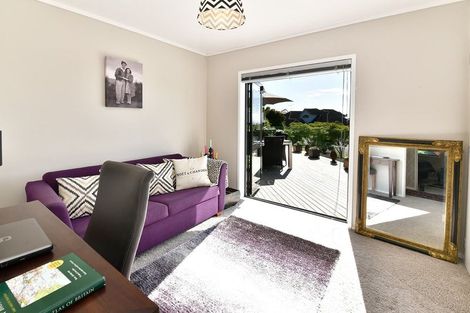 Photo of property in 119 Waldorf Crescent, Orewa, 0931