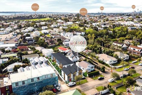 Photo of property in 3/2a Walsall Street, Avondale, Auckland, 1026