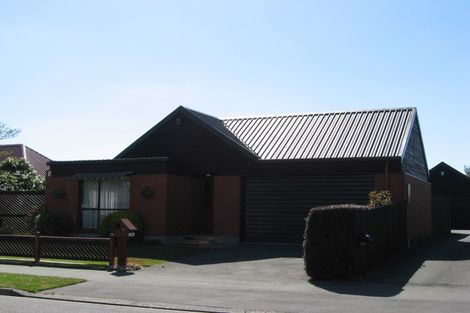 Photo of property in 1/15 Inglewood Place, Avonhead, Christchurch, 8042