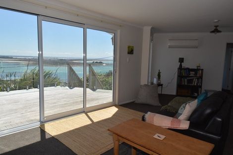 Photo of property in 10 Elizabeth Street, Bluff, 9814