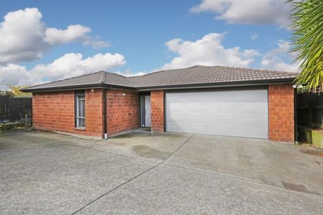 Photo of property in 23 Edgewater Parade, Waiuku, 2123