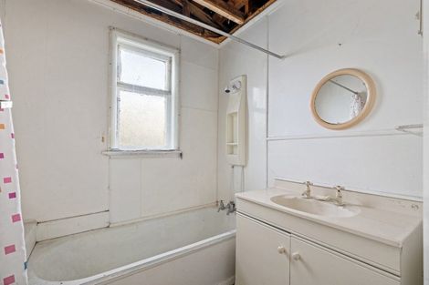 Photo of property in 161 Cambridge Street, Levin, 5510