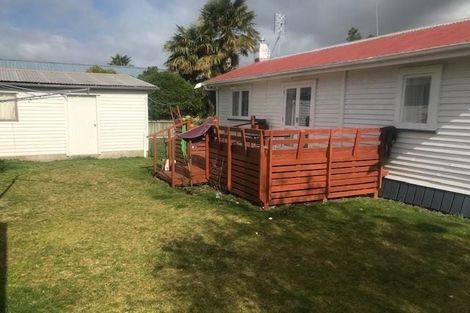 Photo of property in 140 Shakespeare Street, Leamington, Cambridge, 3432