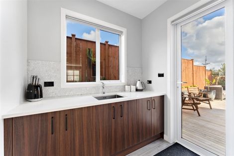 Photo of property in 37 Nobilo Road, Kumeu, 0810