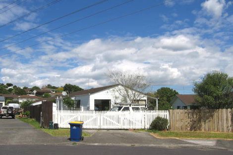Photo of property in 14 Cabello Place, Unsworth Heights, Auckland, 0632