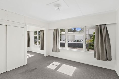 Photo of property in 241 Coronation Avenue, Welbourn, New Plymouth, 4310