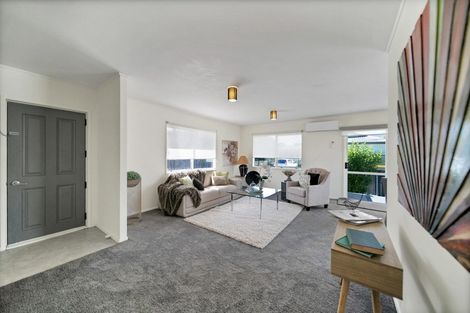 Photo of property in 1/62 Walworth Avenue, Pakuranga Heights, Auckland, 2010