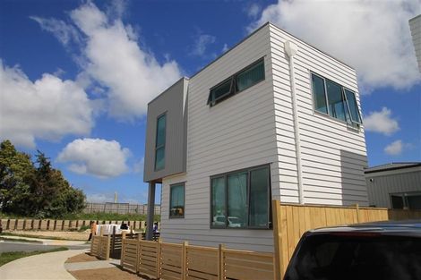 Photo of property in 20 Lockheed Street, Hobsonville, Auckland, 0618