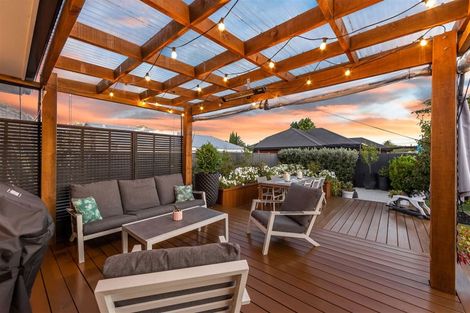 Photo of property in 28 Clipper Place, Redwood, Christchurch, 8051