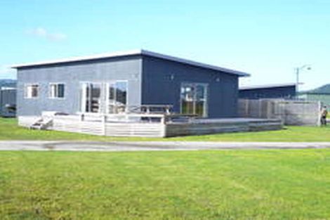 Photo of property in 155 Rangiora Crescent, Matarangi, Whitianga, 3592