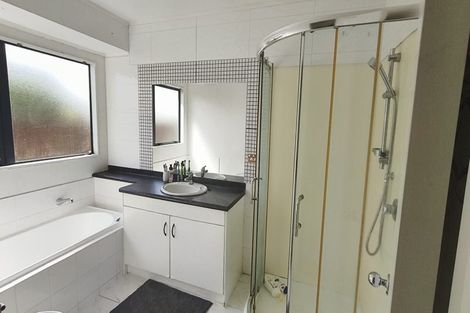 Photo of property in 2/48 Halsey Road, Manurewa, Auckland, 2102