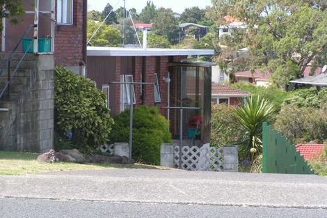 Photo of property in 2/181 Forrest Hill Road, Forrest Hill, Auckland, 0620