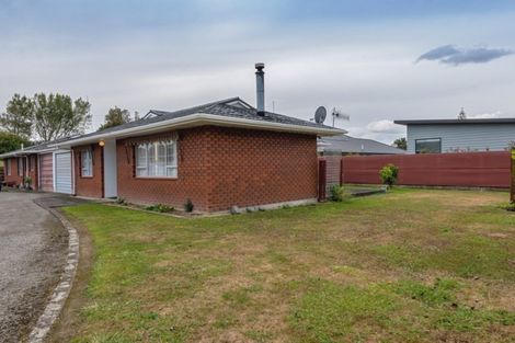 Photo of property in 10 Hollows Crescent, Takaro, Palmerston North, 4412
