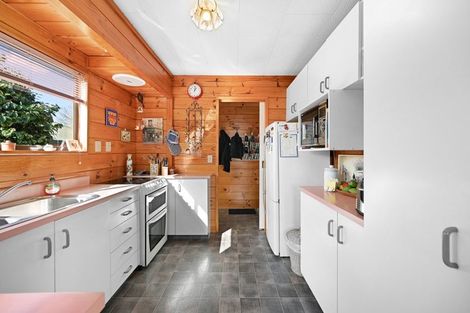 Photo of property in 2 Emma Place, Pukete, Hamilton, 3200