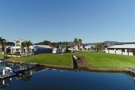 Photo of property in 32 Arawa Lane, Whitianga, 3510