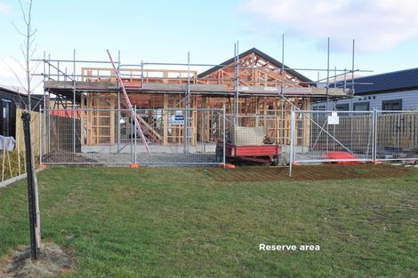 Photo of property in 42 Obelisk Street, Wanaka, 9305