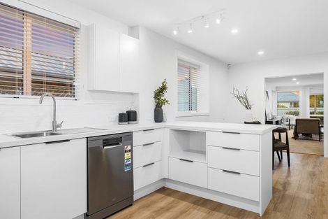 Photo of property in 1/9 Rossiter Avenue, Redwood, Christchurch, 8051