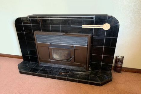 Photo of property in 11 Trafalgar Street, Dannevirke, 4930