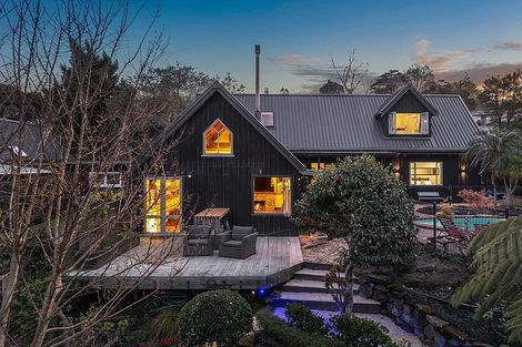 Photo of property in 43 West Lynn Road, Titirangi, Auckland, 0604