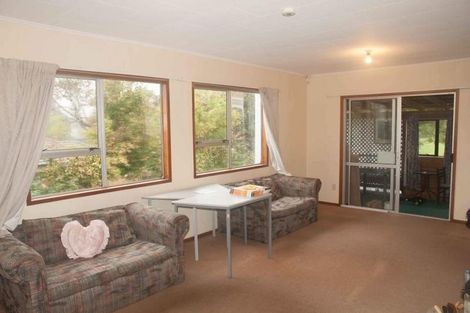 Photo of property in 1/42 Fruitvale Road, New Lynn, Auckland, 0600