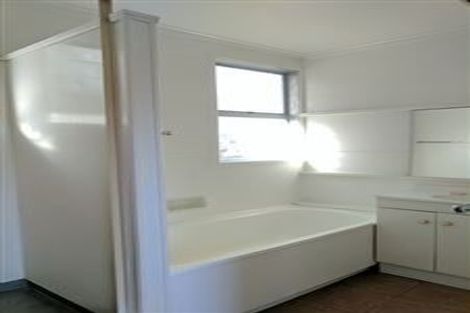 Photo of property in 3/50 Kitchener Road, Milford, Auckland, 0620