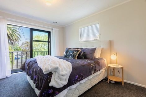 Photo of property in 33 Seddon Street, Waikanae, 5036