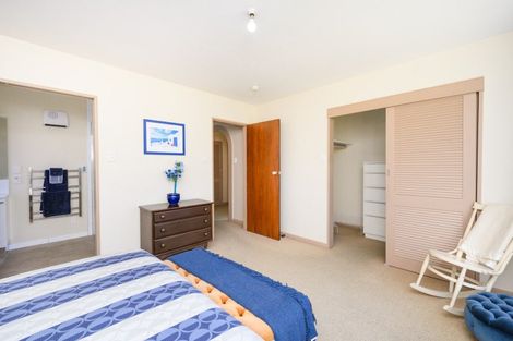 Photo of property in 31 Redwood Grove, Hokowhitu, Palmerston North, 4410