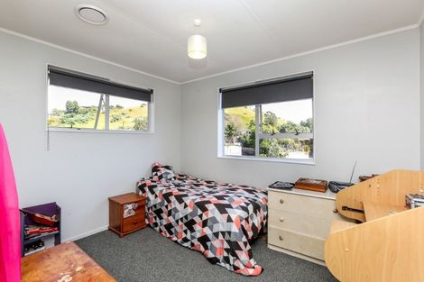 Photo of property in 1 Oawai Place, Marfell, New Plymouth, 4310