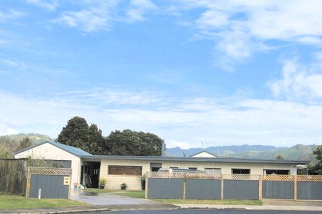 Photo of property in 10 Marquet Place, Tairua, 3508