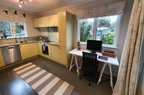 Photo of property in 192 Raumati Road, Raumati Beach, Paraparaumu, 5032